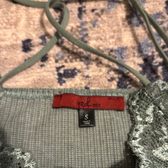 BKE Green Embellished Sleeveless Camisole - Picture 2 of 5